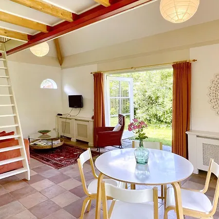 Uylkenshof Safaritenten En Natuurhuisjes * Epe