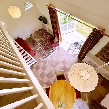 Uylkenshof Safaritenten En Natuurhuisjes Nyaraló Epe