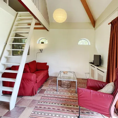 Uylkenshof Safaritenten En Natuurhuisjes *