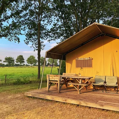 Uylkenshof Safaritenten En Natuurhuisjes Nyaraló