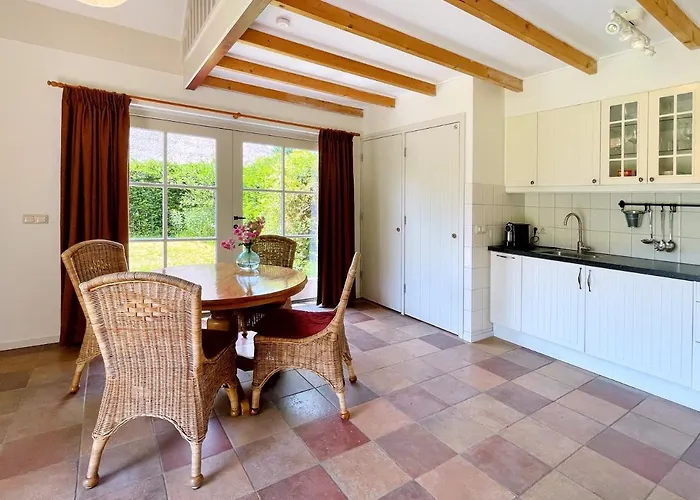 Hébergement de vacances Uylkenshof Safaritenten En Natuurhuisjes