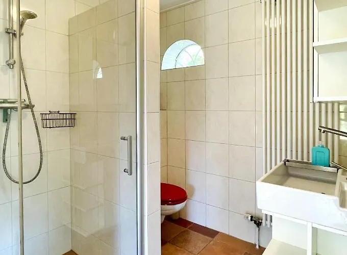 Uylkenshof Safaritenten En Natuurhuisjes