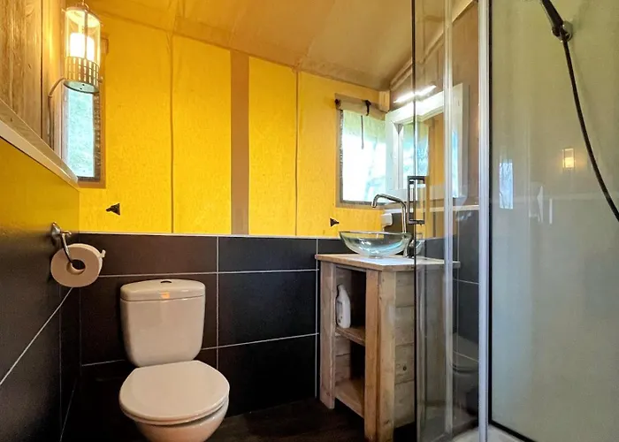 Uylkenshof Safaritenten En Natuurhuisjes 度假居