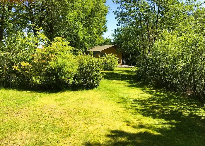 Uylkenshof Safaritenten En Natuurhuisjes بيت للعطل