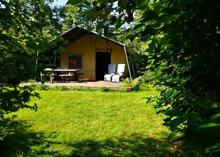 Uylkenshof Safaritenten En Natuurhuisjes