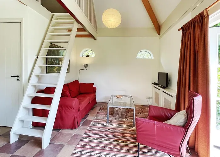 Uylkenshof Safaritenten En Natuurhuisjes *